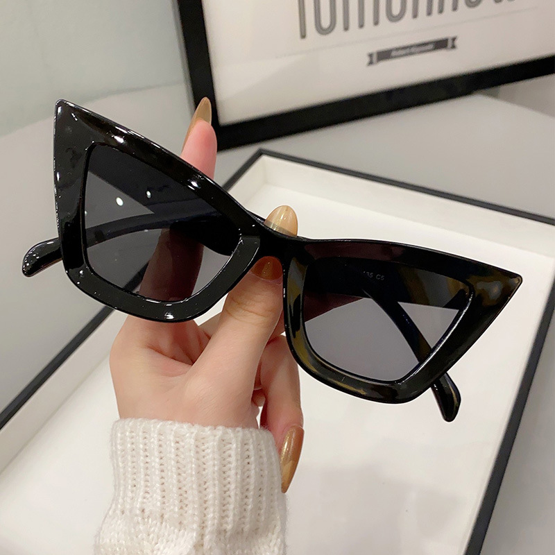 New Big Frame Vintage Square S - đánh giá và giá Sunglasses Cat Eye