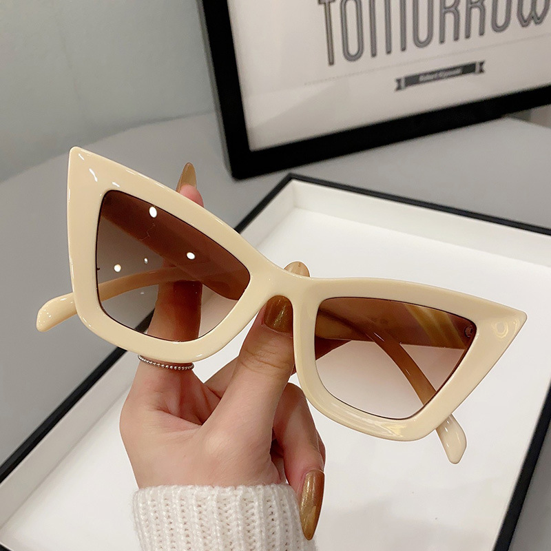 New Big Frame Vintage Square S - đánh giá và giá Sunglasses Cat Eye